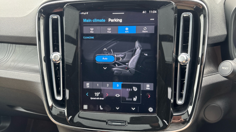 Volvo Xc40 170kW Recharge Ultimate 69kWh 5dr Auto Electric Estate